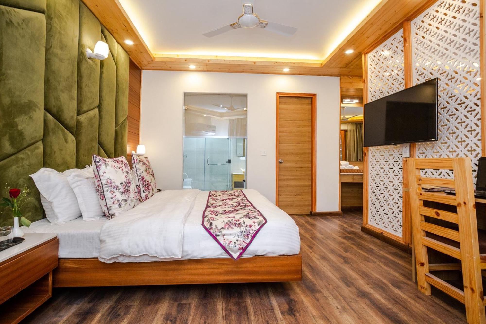 Anand Vardhan Resorts Маналі Номер фото
